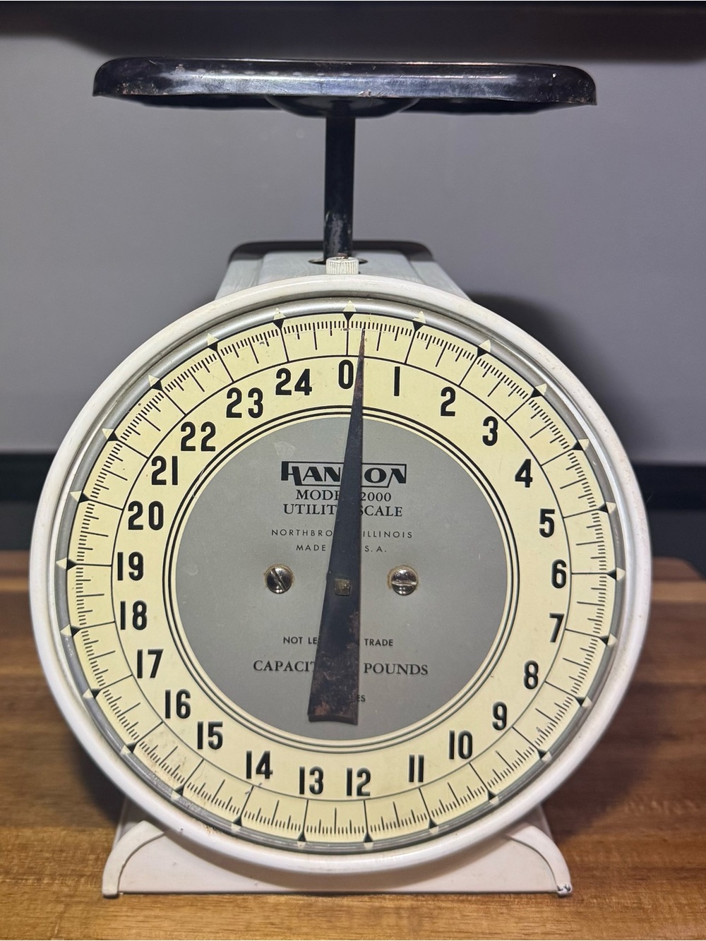 Hanson Model 2000 Mechanical Dial Kitchen Scale w/ Tray, 25 lb, White/Black